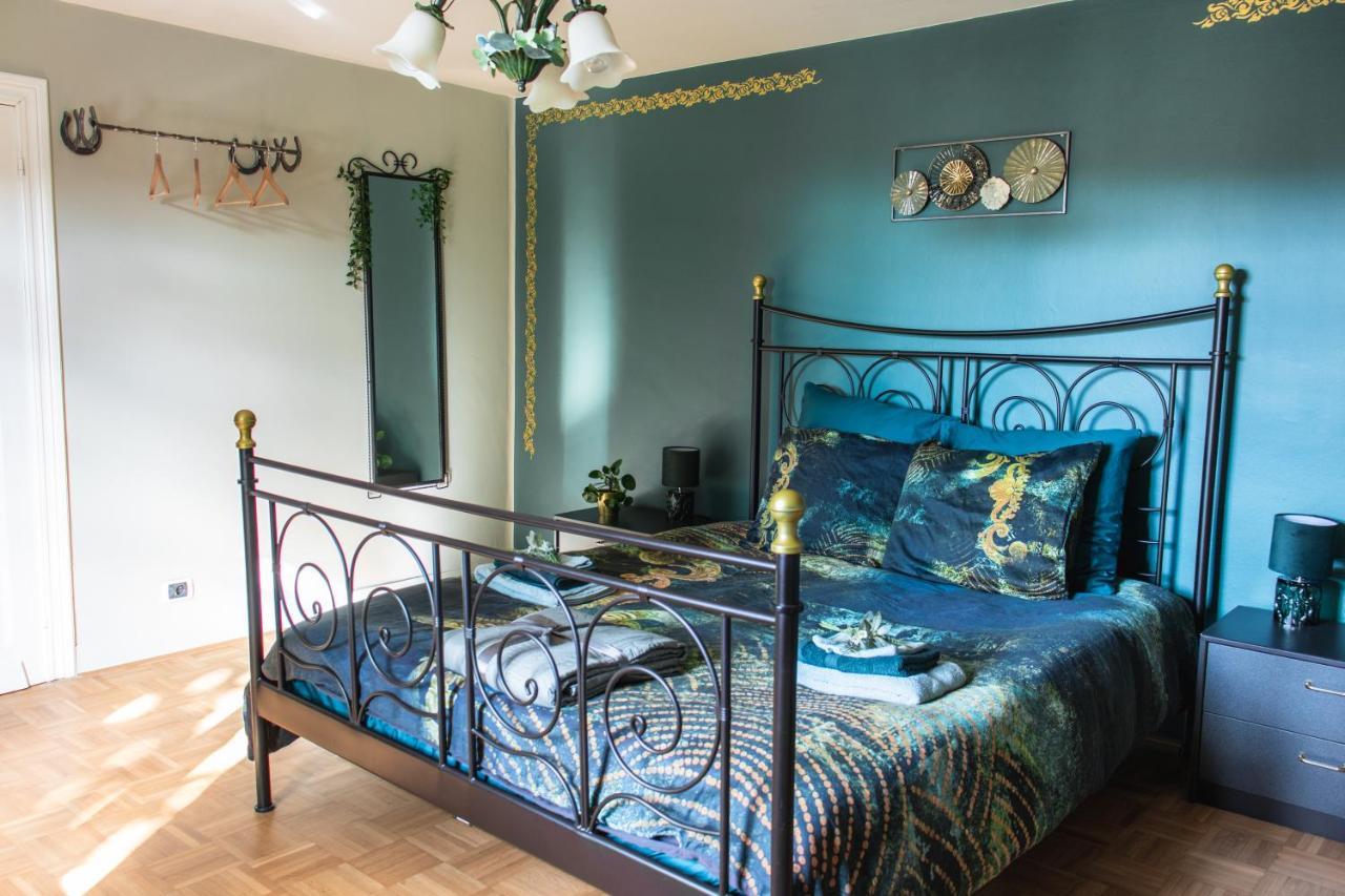 Wings Creek Ranch B&B Zutendaal Esterno foto