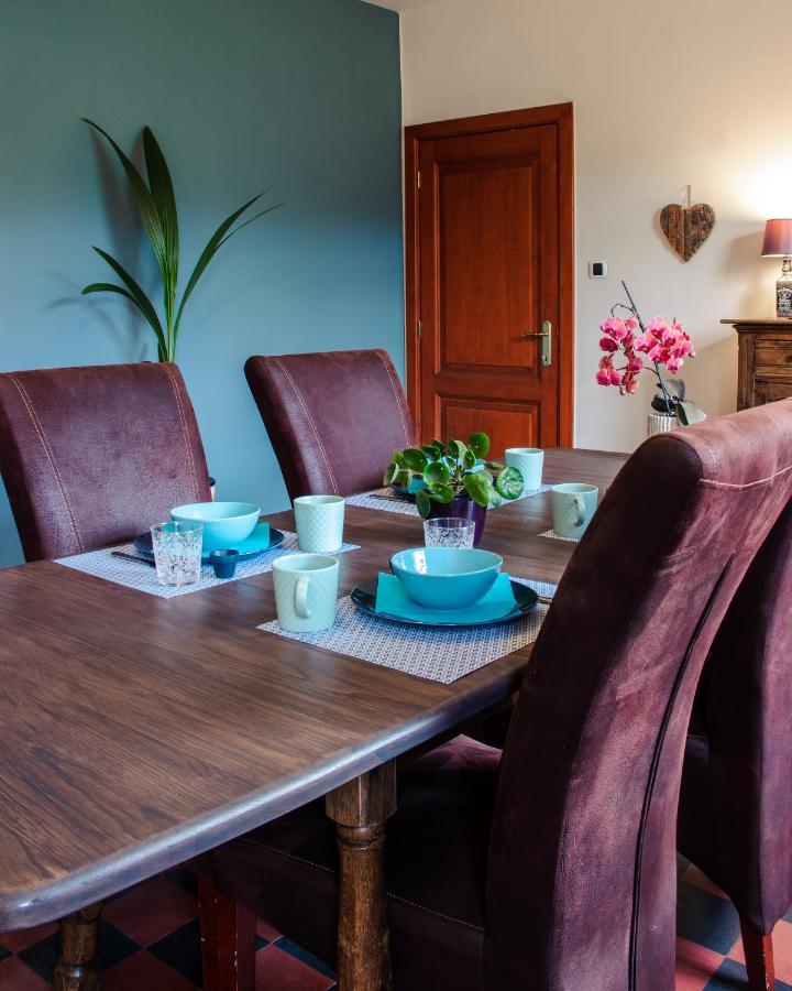 Wings Creek Ranch B&B Zutendaal Esterno foto