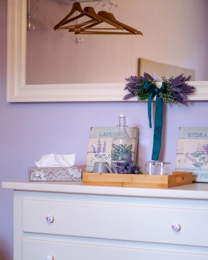 Wings Creek Ranch B&B Zutendaal Esterno foto